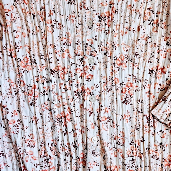 Como Womens Red And Pink Floral Pleated Button Up Collared Blouse Size Medium - Picture 2 of 10